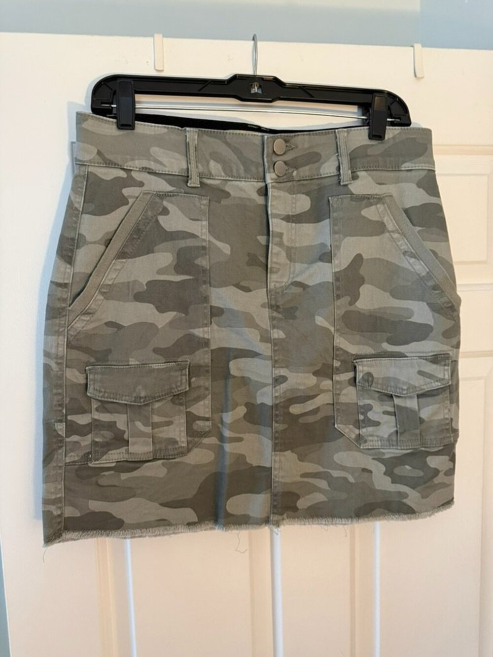 Democracy Camo Mini Skirt, Cargo Pockets, Raw Hem, Ab-solution, Utility - Size 8